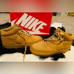 Nike shoes Royal Court size 8.5. Wore one time